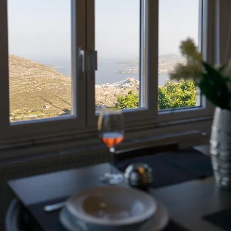 Holiday home Leonardo's Cycladic Foinikia (Syros)